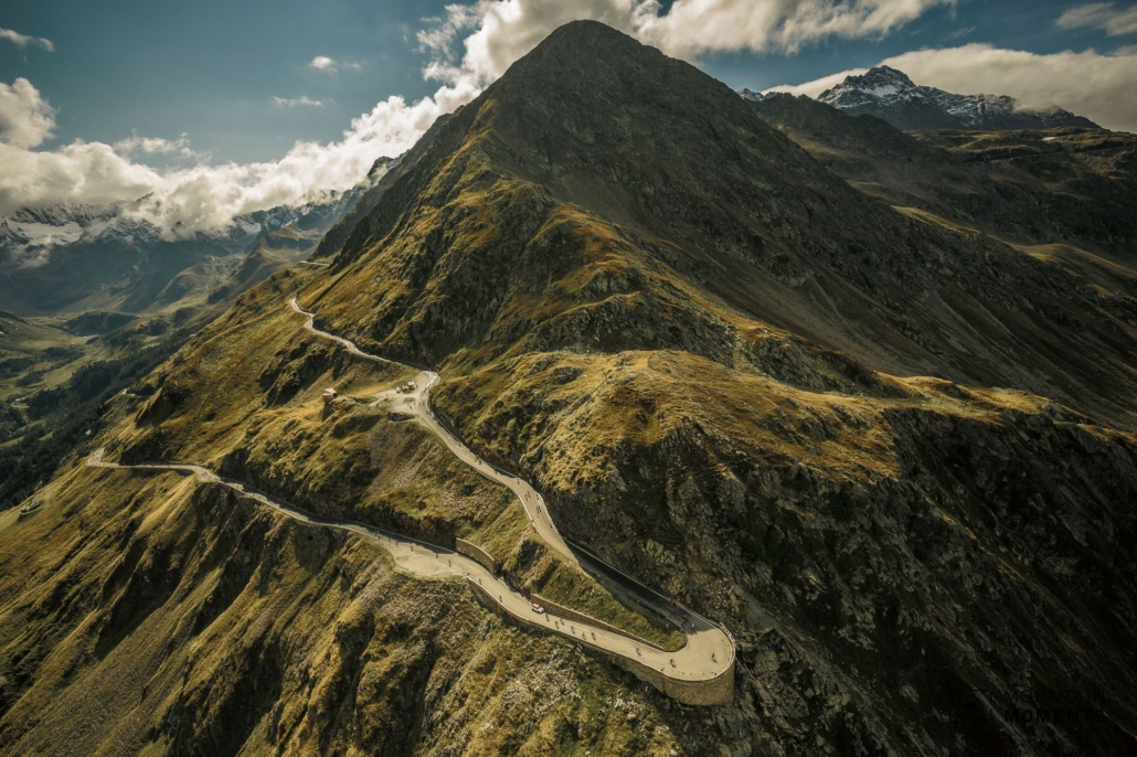 Every ambitious road cyclist dreams of this classic northern Eastern Alps cycling circuit and thus qualifies for the circle of illustrious pass conquerors.